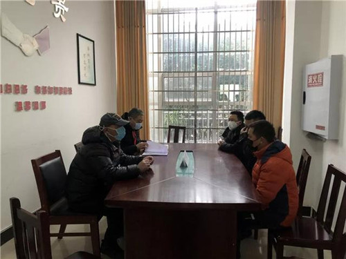 辦案現(xiàn)場.jpg 辦案現(xiàn)場.jpg